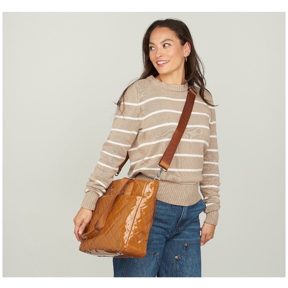 IHKWIP Quilted Carry Your Confidence Anti-Theft Tote Patent Black NWT - Picture 11 of 15